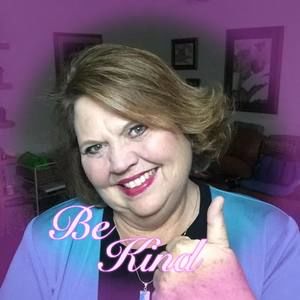 Meet your Posher, Lauri